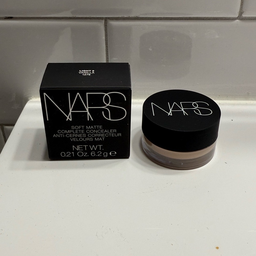 NARS Soft Matte Concealer - Light 2 Vanilla